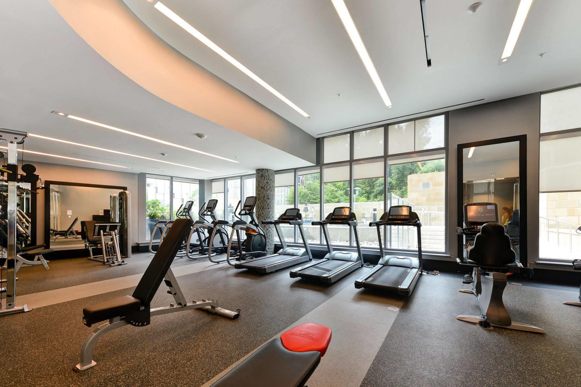 Hotel Ovation At Park Crest By Bridgestreet à Tysons Corner Extérieur photo